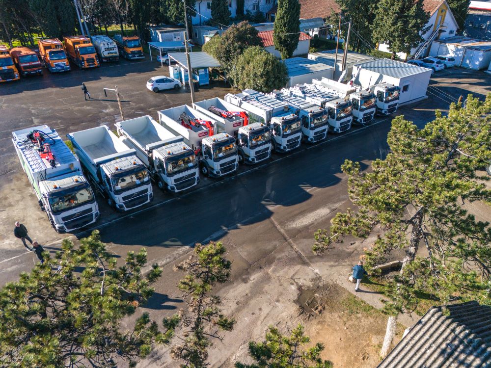 Podgorička Čistoća dobila deset novih vozila: Značajna ulaganja u mehanizaciju za još veću efikasnost na terenu