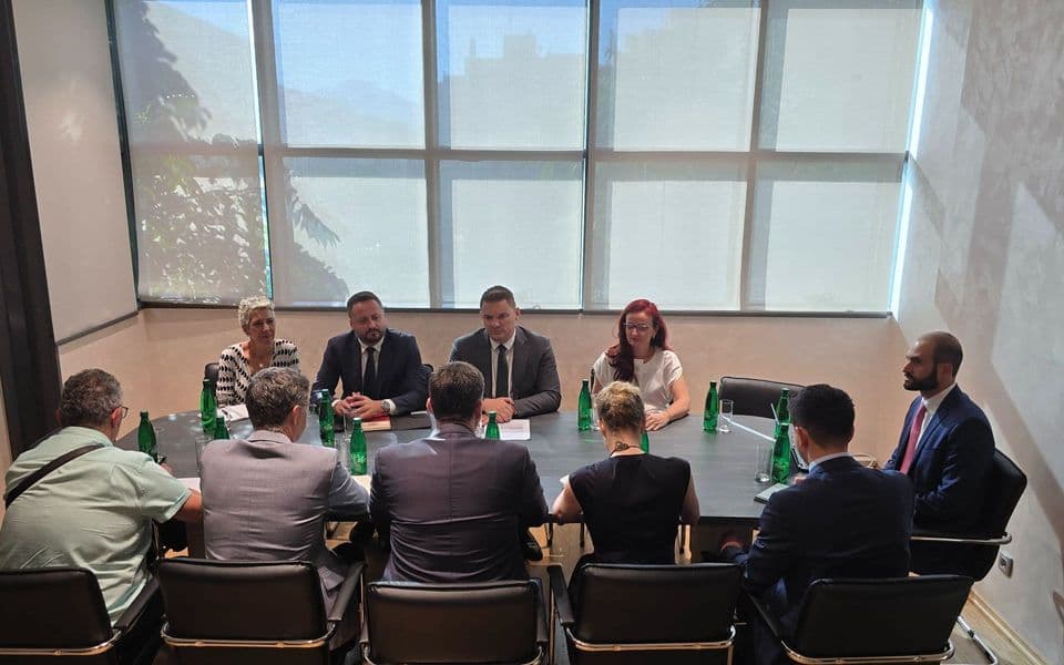 Šahmanović sa predstavnicima Svjetske banke: Energetska efikasnost i dekarbonizacija u službi građana