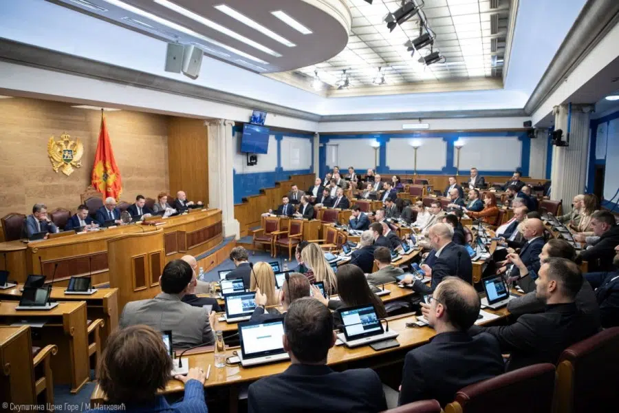 Budžet 2026: Za stranke isplanirano 13,86, a za Skupštinu još 14 i po miliona eura